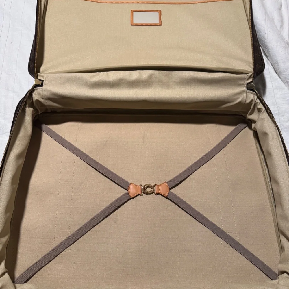 Louis Vuitton Satellite 65